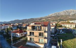 Nice Apartment In Kastel Gomilica With Wifi 