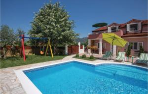 Lovely Home In Bacina With Wifi 