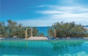 Three-Bedroom Holiday Home In Tkon