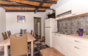 Amazing Home In Tkon With Outdoor Swimming Pool 