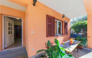 Two-Bedroom Holiday Home In Pula