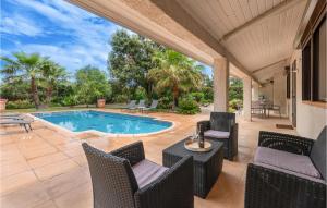 Gorgeous Home In Vias