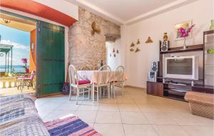 One-Bedroom Holiday Home In Podgora