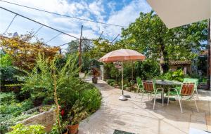 Nice Apartment In Umag With Kitchen