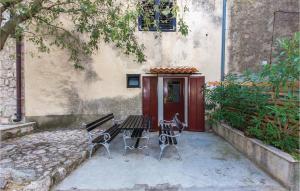 Awesome Apartment In Novi Vinodolski