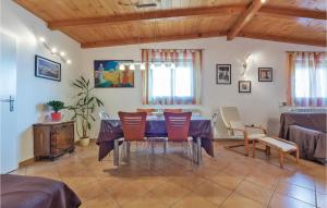 Beautiful Apartment In Pula