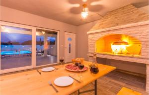 Lovely Home In Benkovac 