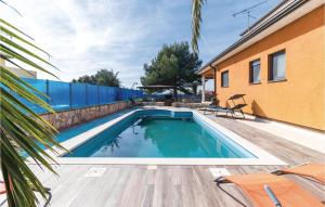 Four-Bedroom Holiday Home In Fazana