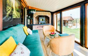 2 Bedroom Nice Home In Gornji Daruvar