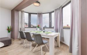 Nice Apartment In Pjescana Uvala