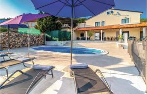 4 Bedroom Amazing Home In Praputnjak