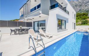 Stunning Home In Makarska