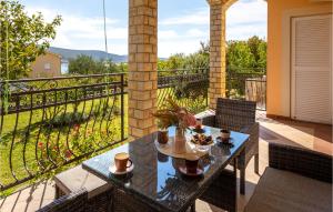 2 Bedroom Nice Apartment In Kornic 