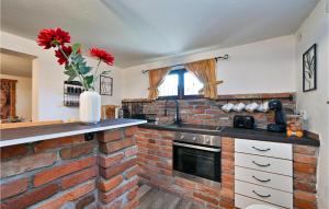 Lovely Home In Hrebinec With Wifi