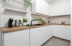 Lovely Apartment In Mali Losinj