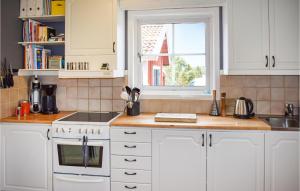 Nice Home In Gränna With Wifi