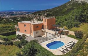 Cozy Home In Solin With House A Panoramic View