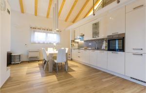 Stunning Home In Sisan With Wifi