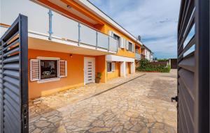 Nice Home In Pridraga