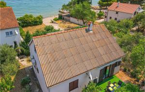 Stunning Home In Betina With House Sea View