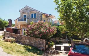 Amazing Apartment In Krusevo With Wifi 