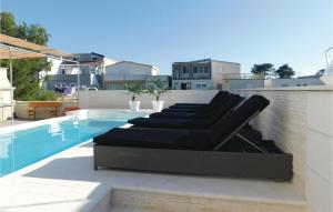 One-Bedroom Apartment In Vir