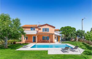 2 Bedroom Beautiful Home In Banjole