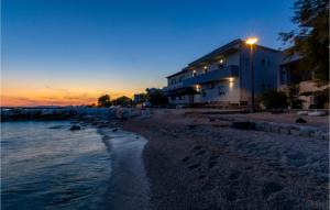 Apartment Podstrana With Sea View 10