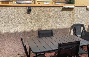 Cozy Home In Saint Pierre La Mer