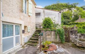 Maisons de vacances Amazing Home In Mortagne-Sur-Gironde : photos des chambres
