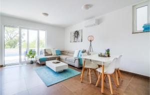 Awesome Apartment In Smokvica Krmpotska