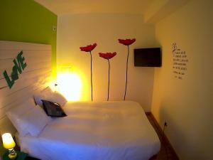Double or Twin Room with Private Bathroom