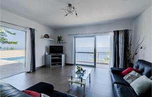 Lovely Home In Prigradica