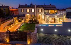 Stunning Home In Valtura - Stranići