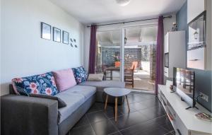 Nice Home In Krnica With Wifi 