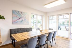 OARA Comfort Home, Ferienhaus 210qm mit Garten