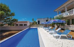 Beautiful Apartment In Barbat With Wifi