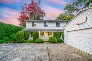 Garden Hotel 3-bedroom house for whole book - Point Roberts