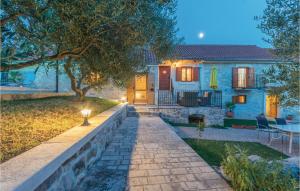 Two-Bedroom Holiday Home In Jagodnja Gornja