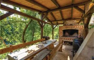 Nice Home In Fuzine With Kitchen - Lič