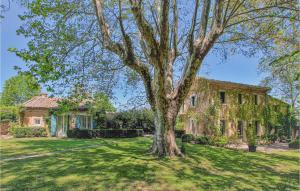 Maisons de vacances 4 Bedroom Stunning Home In Lagnes : photos des chambres