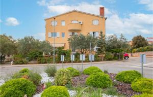 Nice Apartment In Fazana With Wifi 