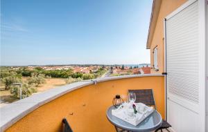 Nice Apartment In Fazana With Wifi