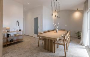 Nice Home In Okrug Gornji With Sauna 