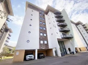 Waterfront Apartment - Penarth