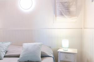 Le Cigalou, authentique cabanon de pêcheur en bord de mer avec sa terrasse spacieuse et aménagée