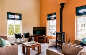 Four-Bedroom Holiday Home room in Four-Bedroom Holiday Home in Vlagtwedde