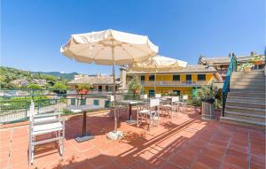 1 Bedroom Stunning Home In Rapallo