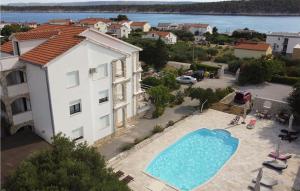 Amazing Apartment In Barbat Na Rabu