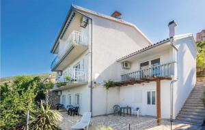 Gorgeous Apartment In Senj With Kitchen